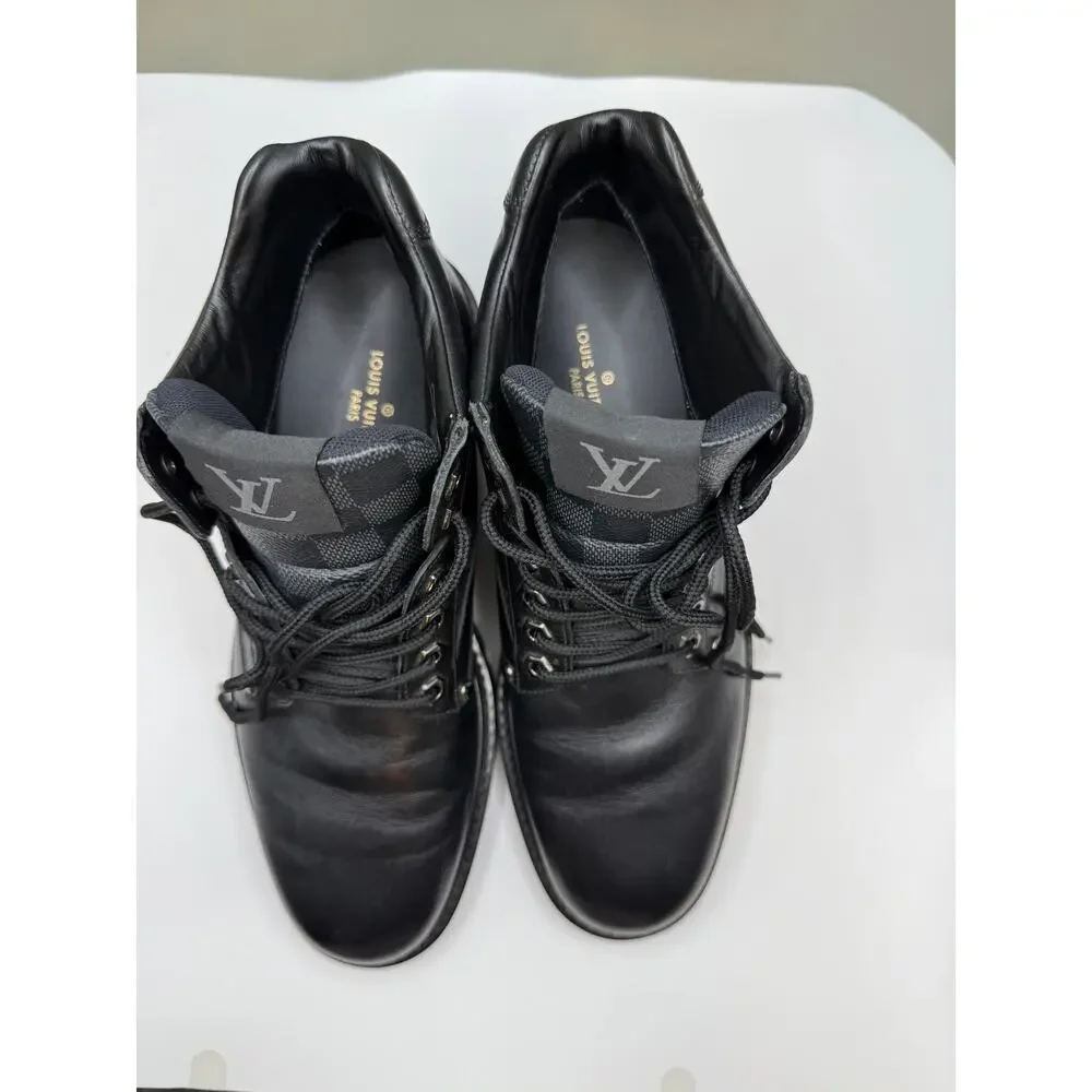 Louis Vuitton Oberkampf ankle boots black leather Mens SZ 7 embossed 